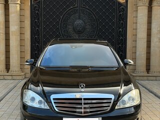 2008 Mercedes-Benz S-Класс 550 Long V (W221), чёрный, 980000 рублей, вид 1