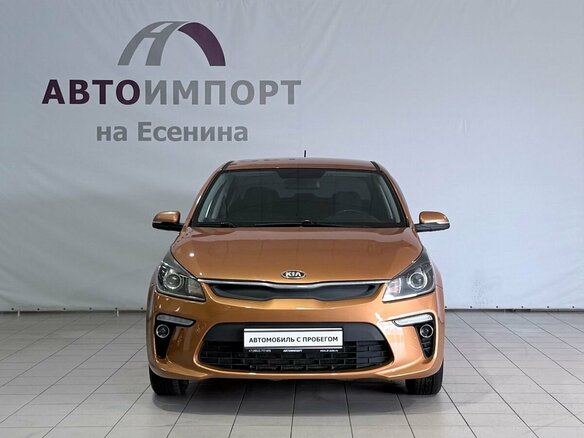 2017 Kia Rio IV, оранжевый - вид 1