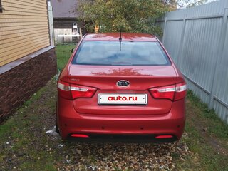 2012 Kia Rio 5-speed III, красный, 850000 рублей, вид 4