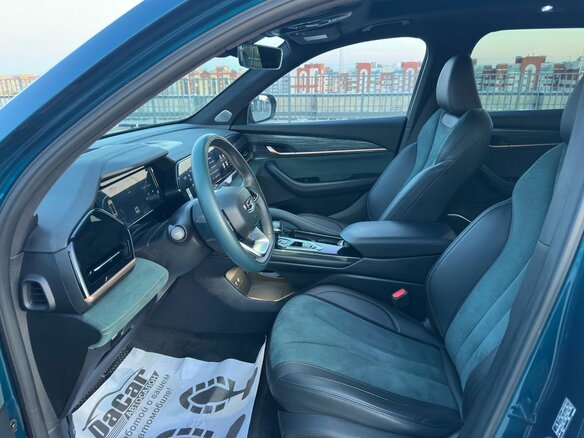 2023 Geely Monjaro I, синий, 3000000 рублей - вид 12