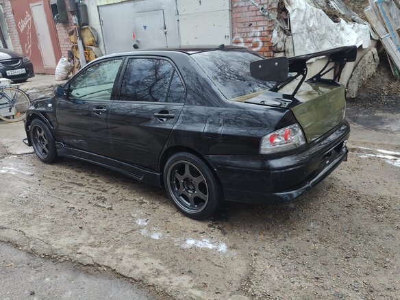 2002 Mitsubishi Lancer Evolution VII, чёрный, 1600000 рублей - вид 3