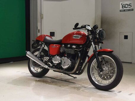 2008 Triumph Thruxton, красный, 595000 рублей, вид 3