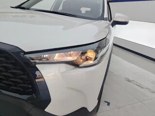 2024 Toyota Corolla Cross I, белый, 3102390 рублей, вид 4