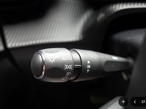 2021 Peugeot 208 II, белый - вид 25