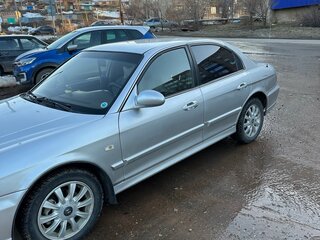 2005 Hyundai Sonata ТагАЗ IV (EF) Рестайлинг, серебристый, 450000 рублей, вид 4