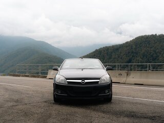 2007 Opel Astra H Рестайлинг, чёрный, 949000 рублей, вид 4