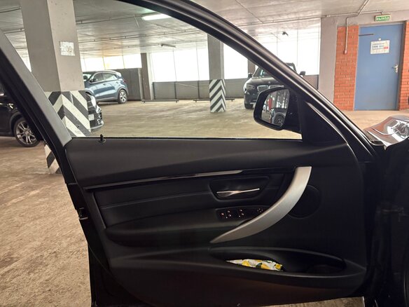 2018 BMW 3 серии 320d VI (F3x) Рестайлинг, чёрный, 2800000 рублей - вид 20