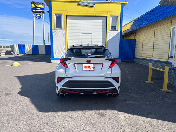 2019 Toyota C-HR I Рестайлинг, белый, 2450000 рублей - вид 5