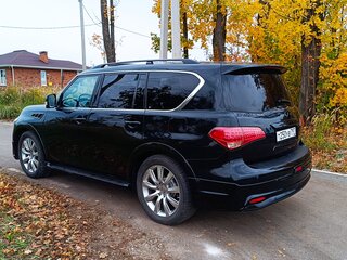2011 Infiniti QX56 II, чёрный, 2050000 рублей, вид 3