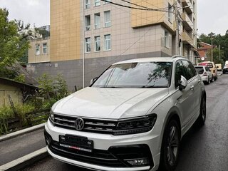 2016 Volkswagen Tiguan II, белый, 2000050 рублей, вид 1