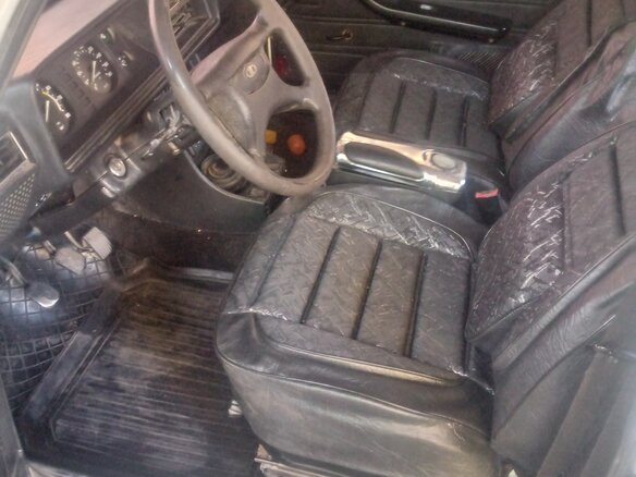 2010 Lada (ВАЗ) 2107, белый, 160000 рублей - вид 4