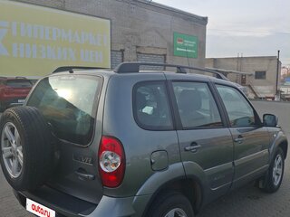 2017 Chevrolet Niva I Рестайлинг, серый, 750000 рублей, вид 4