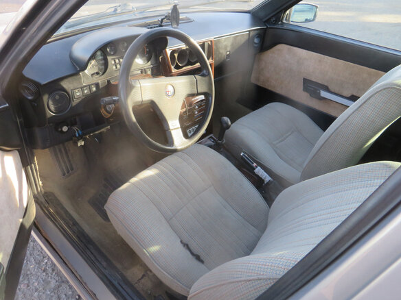 1989 Alfa Romeo 33 I Рестайлинг, белый, 59900 рублей - вид 3