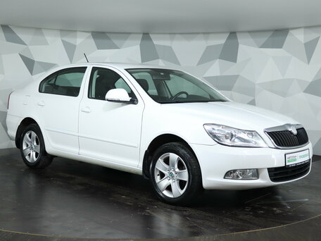 2013 Skoda Octavia II (A5) Рестайлинг, белый, 909000 рублей, вид 3