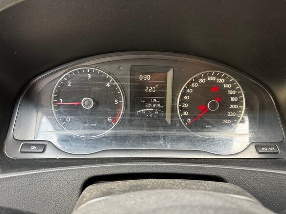 2012 Volkswagen Transporter, белый, 900000 рублей - вид 15