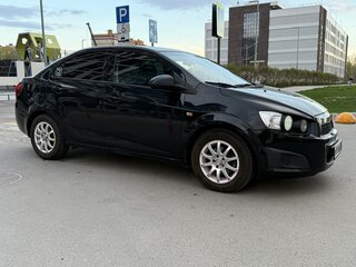 2013 Chevrolet Aveo II, чёрный, 475000 рублей, вид 1