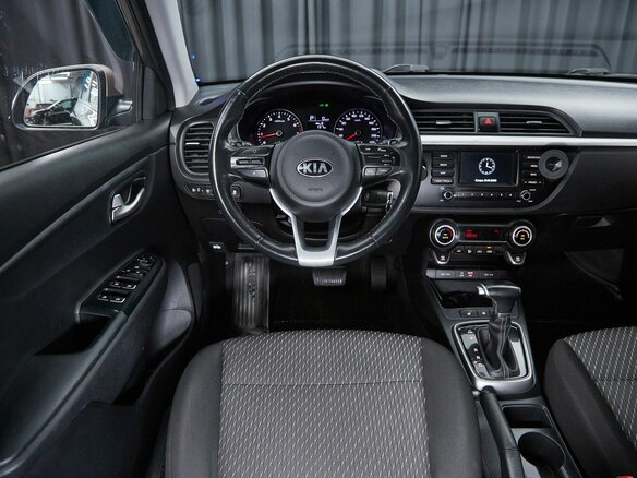 2020 Kia Rio X-Line IV, коричневый - вид 7