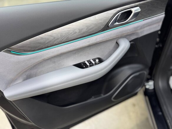 2026 Geely Galaxy M7, белый - вид 30