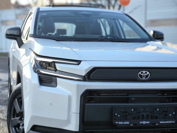 2026 Toyota RAV4 VI (XA60), белый, 4440000 рублей - вид 1