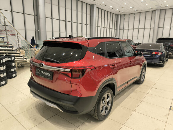 2020 Kia Seltos I, красный - вид 4