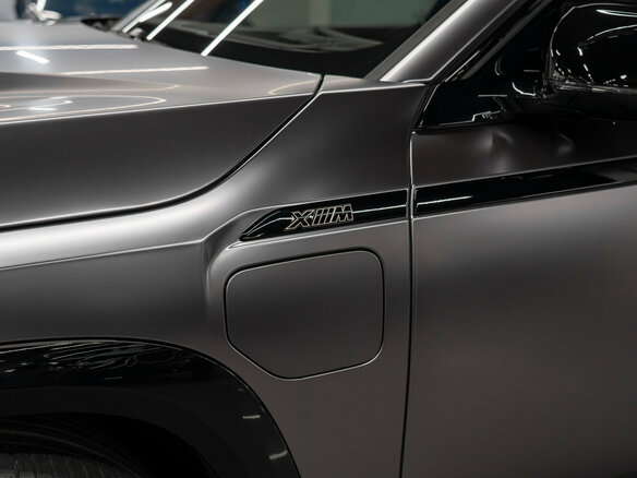 2025 BMW XM, серый, 20340000 рублей - вид 9