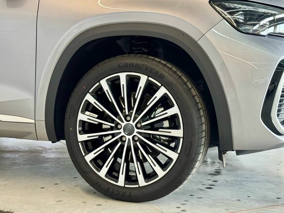 2026 Geely Monjaro I Рестайлинг 2 (China Market), серебристый, 4250000 рублей - вид 11