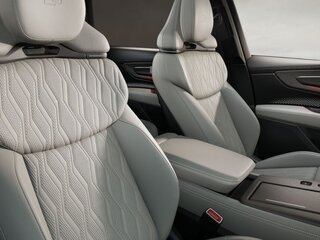 2026 Audi SQ9, белый, 21732075 рублей, вид 2