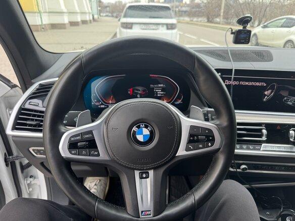 2021 BMW X5 40i IV (G05/G18), белый, 7950000 рублей - вид 10