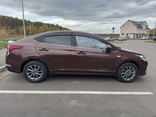 2021 Hyundai Solaris II Рестайлинг, коричневый, 1620000 рублей, вид 5