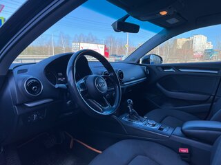 2017 Audi A3 III (8V) Рестайлинг, чёрный, 1590000 рублей, вид 4