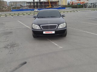 2004 Mercedes-Benz S-Класс 500 IV (W220) Рестайлинг, чёрный, 700000 рублей, вид 1