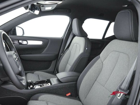 2026 Volvo XC40 I Рестайлинг, чёрный, 4670000 рублей - вид 7