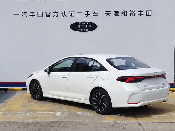 2026 Toyota Corolla XII (E210) Рестайлинг 2, белый, 2150002 рублей - вид 3