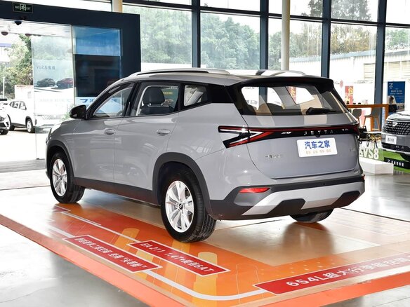 2026 Jetta VS8, серый, 2150000 рублей - вид 3
