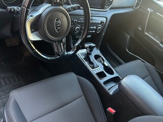 2019 Kia Sportage IV Рестайлинг, белый, 2350000 рублей, вид 4
