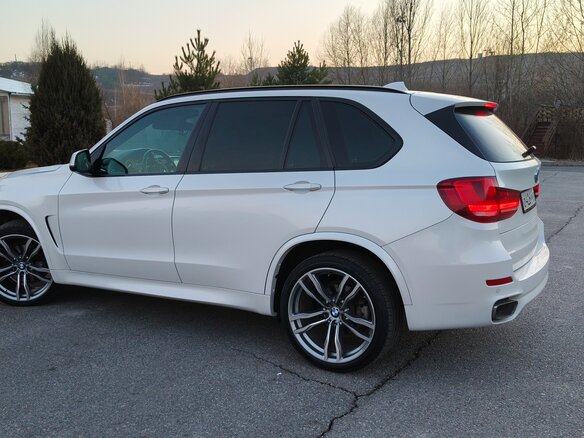 2018 BMW X5 30d III (F15), белый, 4900000 рублей - вид 19