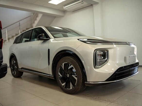 2026 Changan Qiyuan Q07 21.5 kWh, серебристый, 3390000 рублей