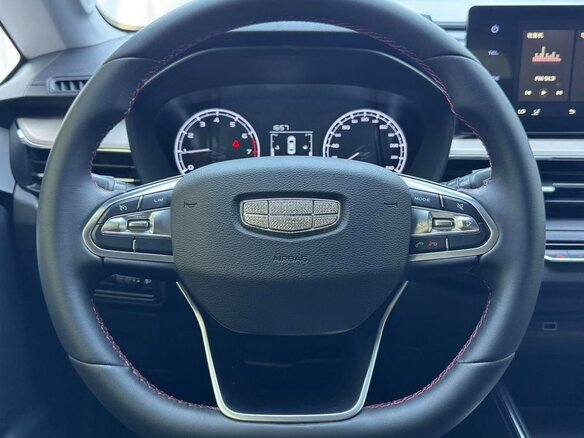 2022 Geely Vision X3 Pro, красный, 980000 рублей - вид 10