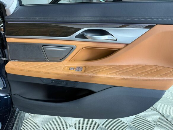 2021 BMW 7 серии Long 740Ld xDrive VI (G11/G12) Рестайлинг, синий, 6810000 рублей - вид 23