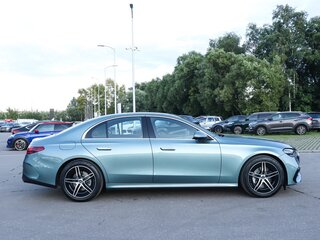 2025 Mercedes-Benz E-Класс 300 VI (W214, S214), зелёный, 8190000 рублей, вид 3