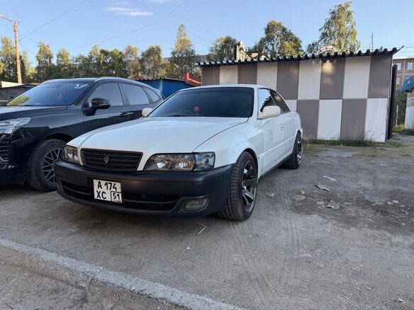 1996 Toyota Chaser VI (X100), белый, 660000 рублей - вид 1