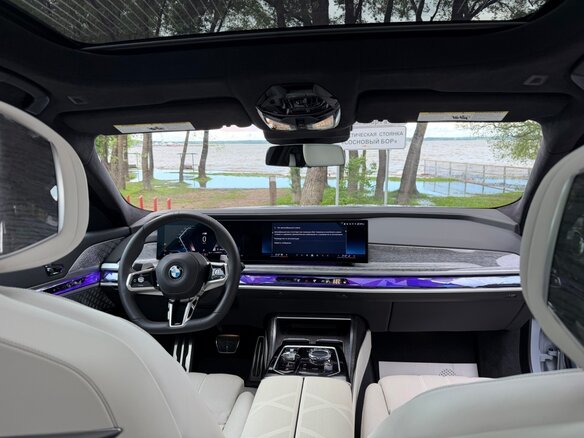 2022 BMW 7 серии 760i xDrive VII (G70), серый, 14999999 рублей - вид 11
