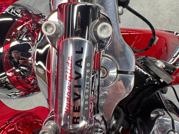 2024 Harley-Davidson Heritage, красный, 3900000 рублей - вид 8
