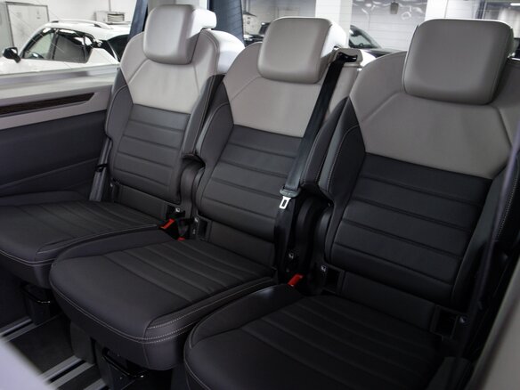 2025 Volkswagen Multivan Long T7, чёрный, 13190000 рублей - вид 10
