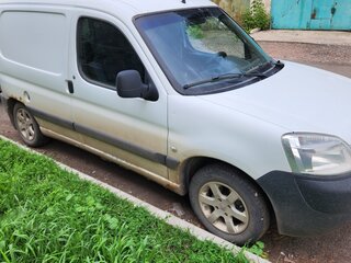 2010 Peugeot Partner II, белый, 300000 рублей, вид 1