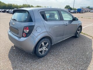 2013 Chevrolet Aveo II, серый, 575000 рублей, вид 3