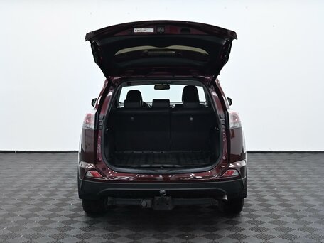 2017 Toyota RAV4 IV (XA40) Рестайлинг, красный, 1899000 рублей, вид 5