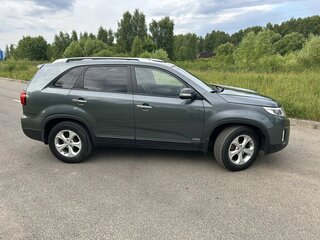 2014 Kia Sorento II Рестайлинг, зелёный, 1650000 рублей, вид 3