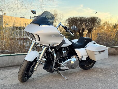 2020 Harley-Davidson Road Glide, белый, 1590000 рублей, вид 5