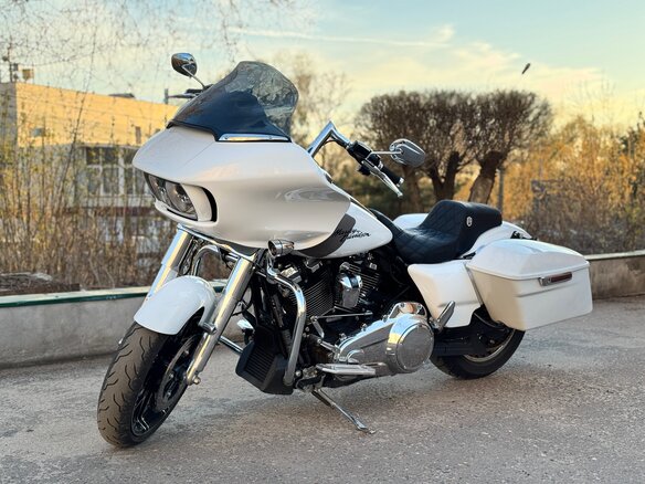 2020 Harley-Davidson Road Glide, белый, 1590000 рублей - вид 4